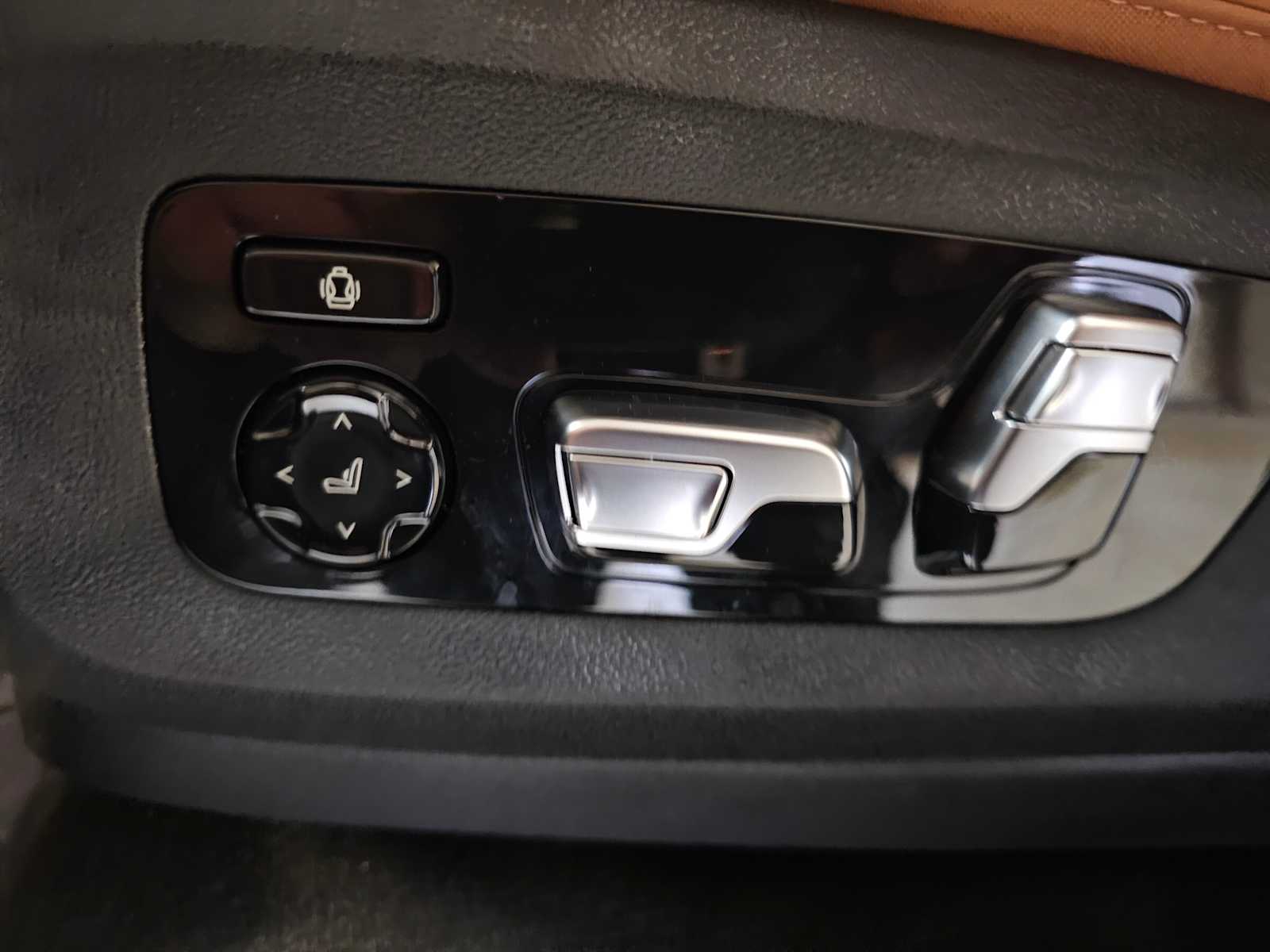 Thumbnail: 2026 BMW X5 - 30