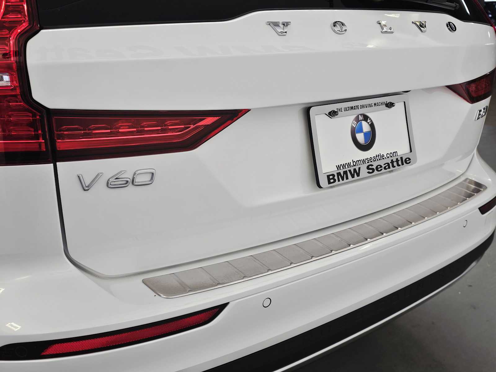 Thumbnail: 2023 Volvo S60 - 7