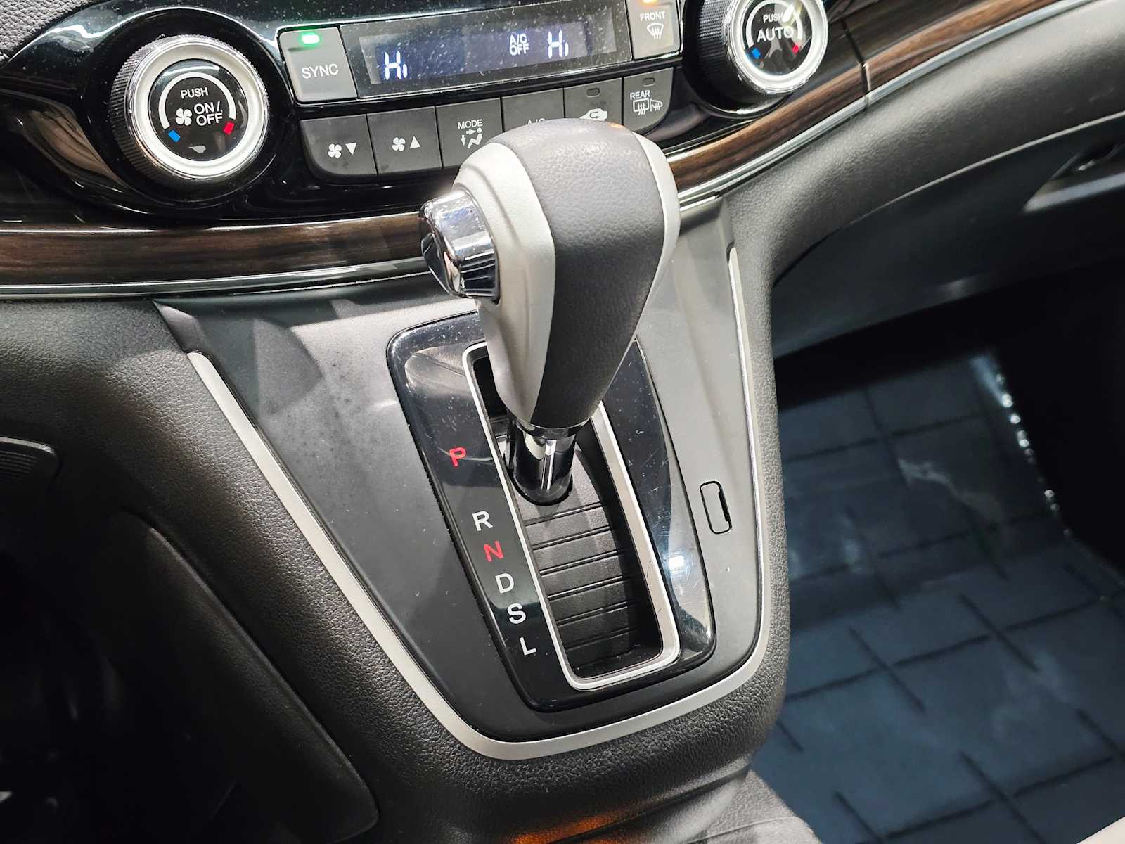 Thumbnail: 2015 Honda CR-V - 15