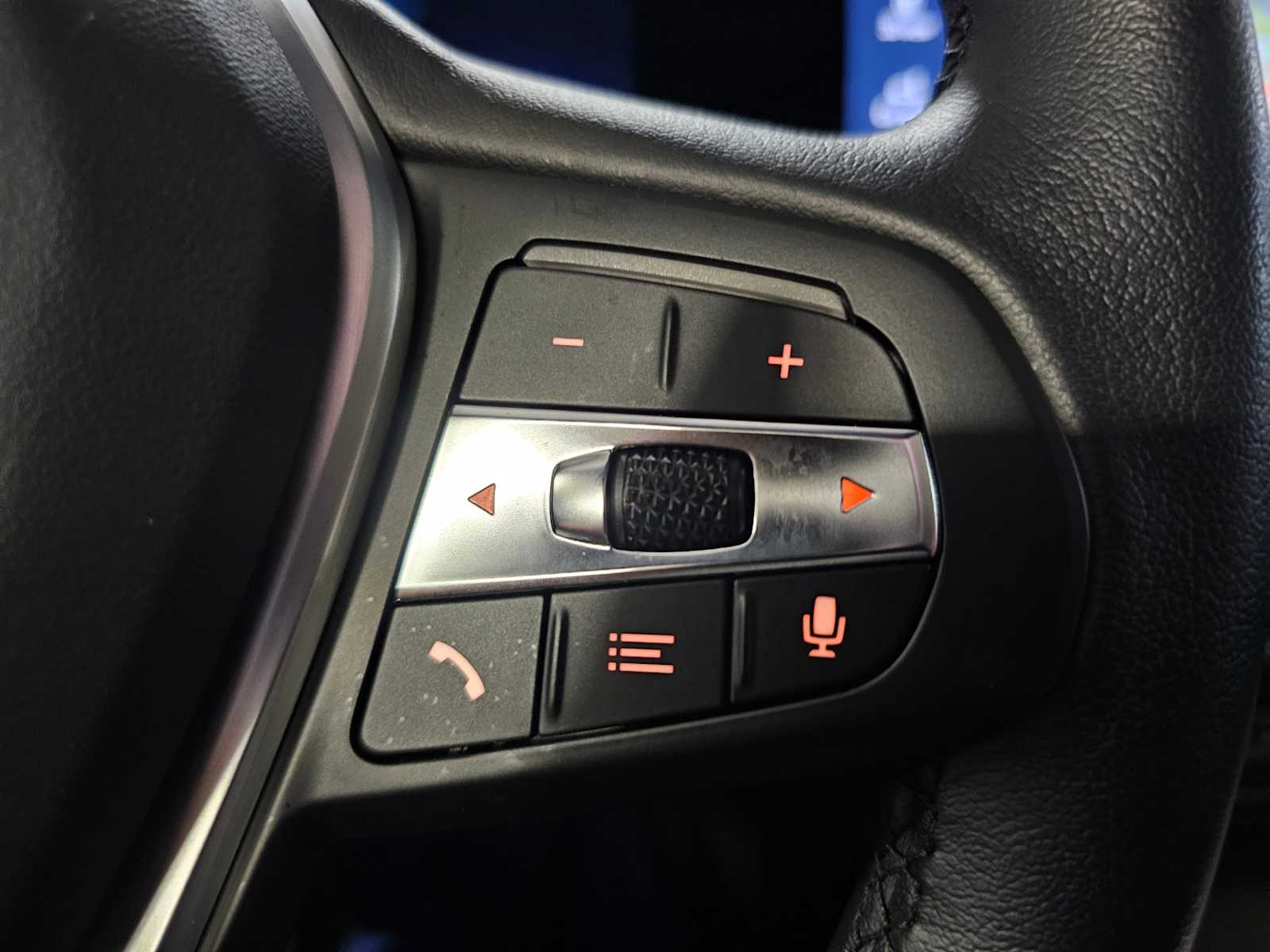 Thumbnail: 2023 BMW i4 - 18