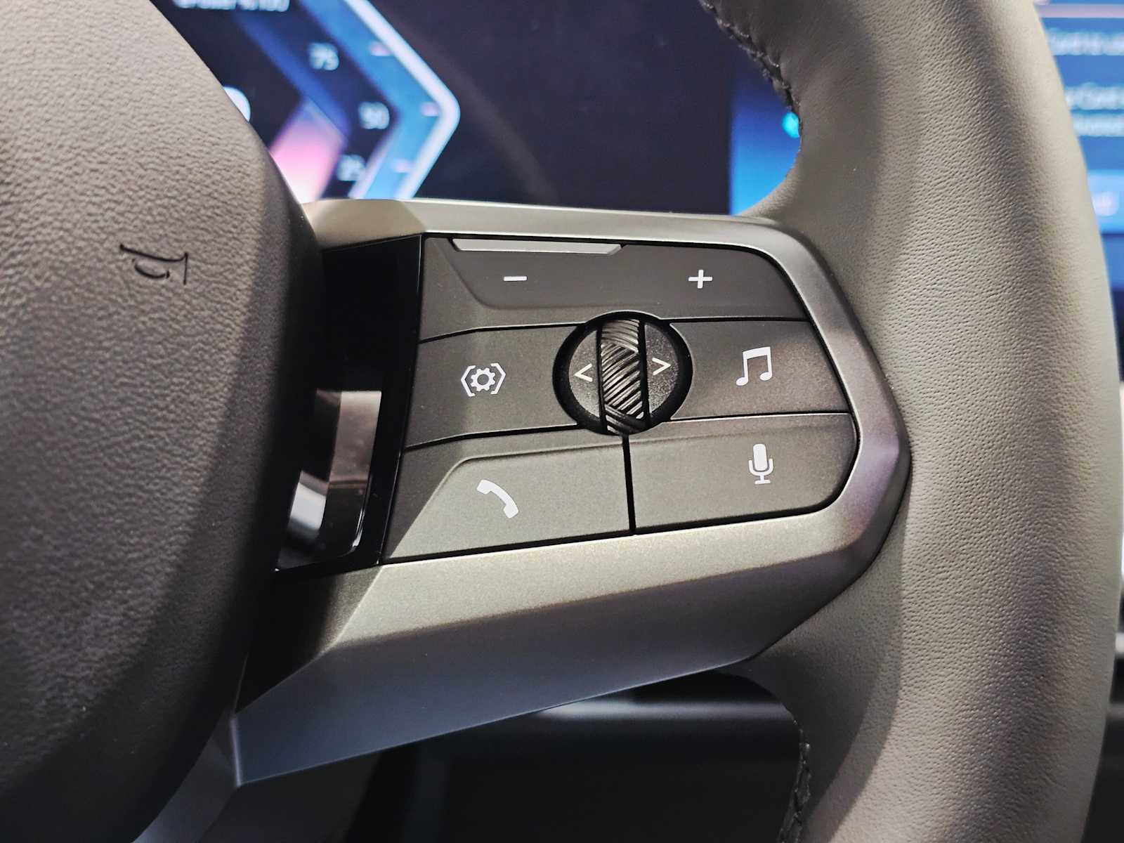 Thumbnail: 2026 BMW iX - 12