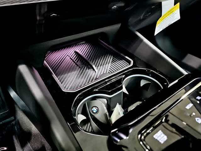 Thumbnail: 2025 BMW 5 Series - 19