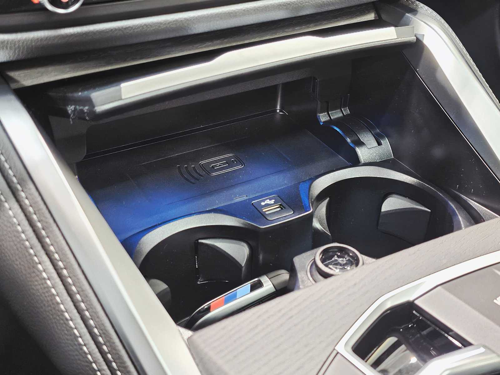 Thumbnail: 2025 BMW i4 - 19