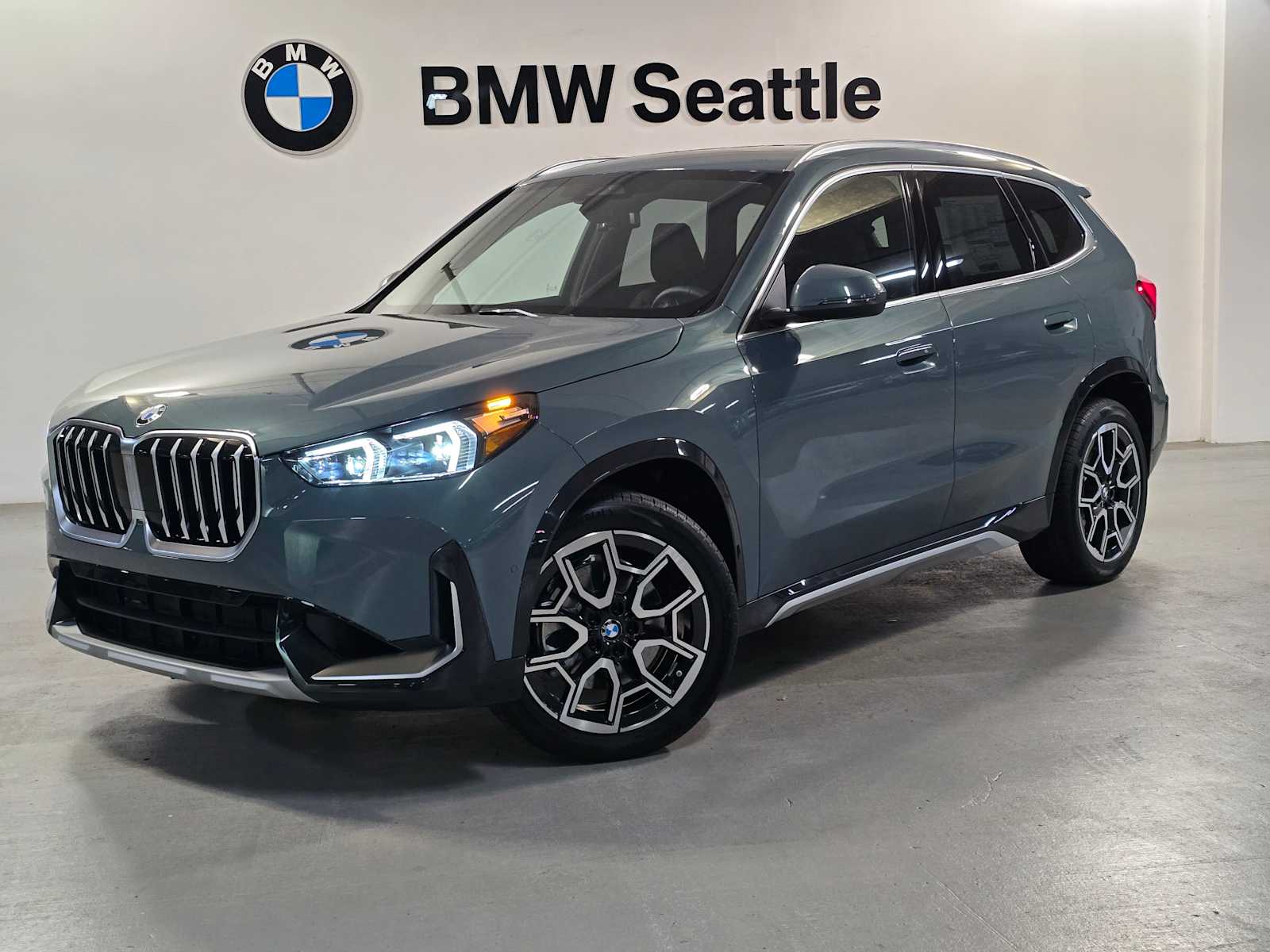 Thumbnail: 2026 BMW X1 - 1