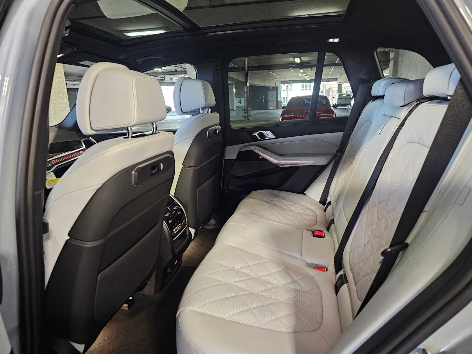 Thumbnail: 2026 BMW X5 - 37