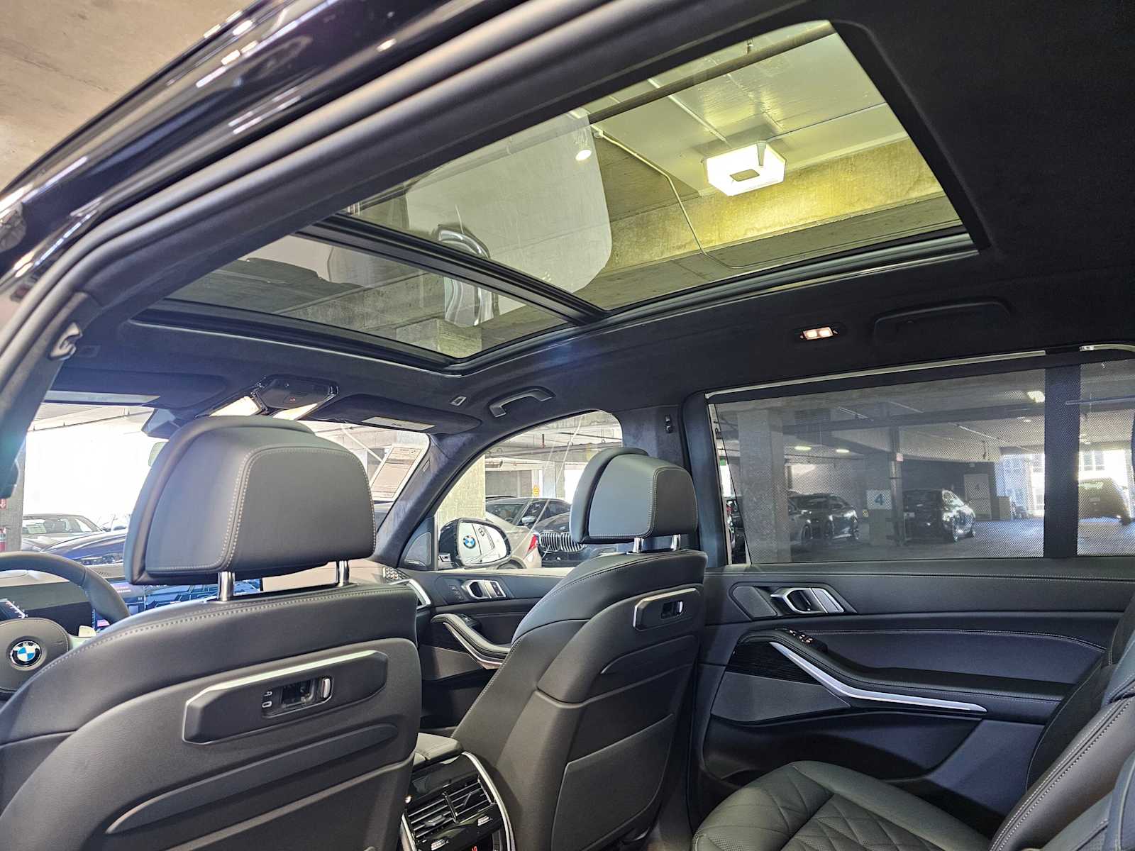 Thumbnail: 2026 BMW X7 - 26