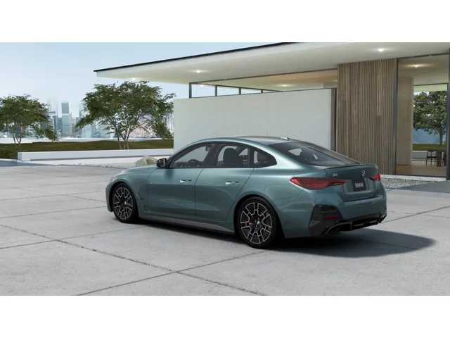 Thumbnail: 2026 BMW i4 - 2