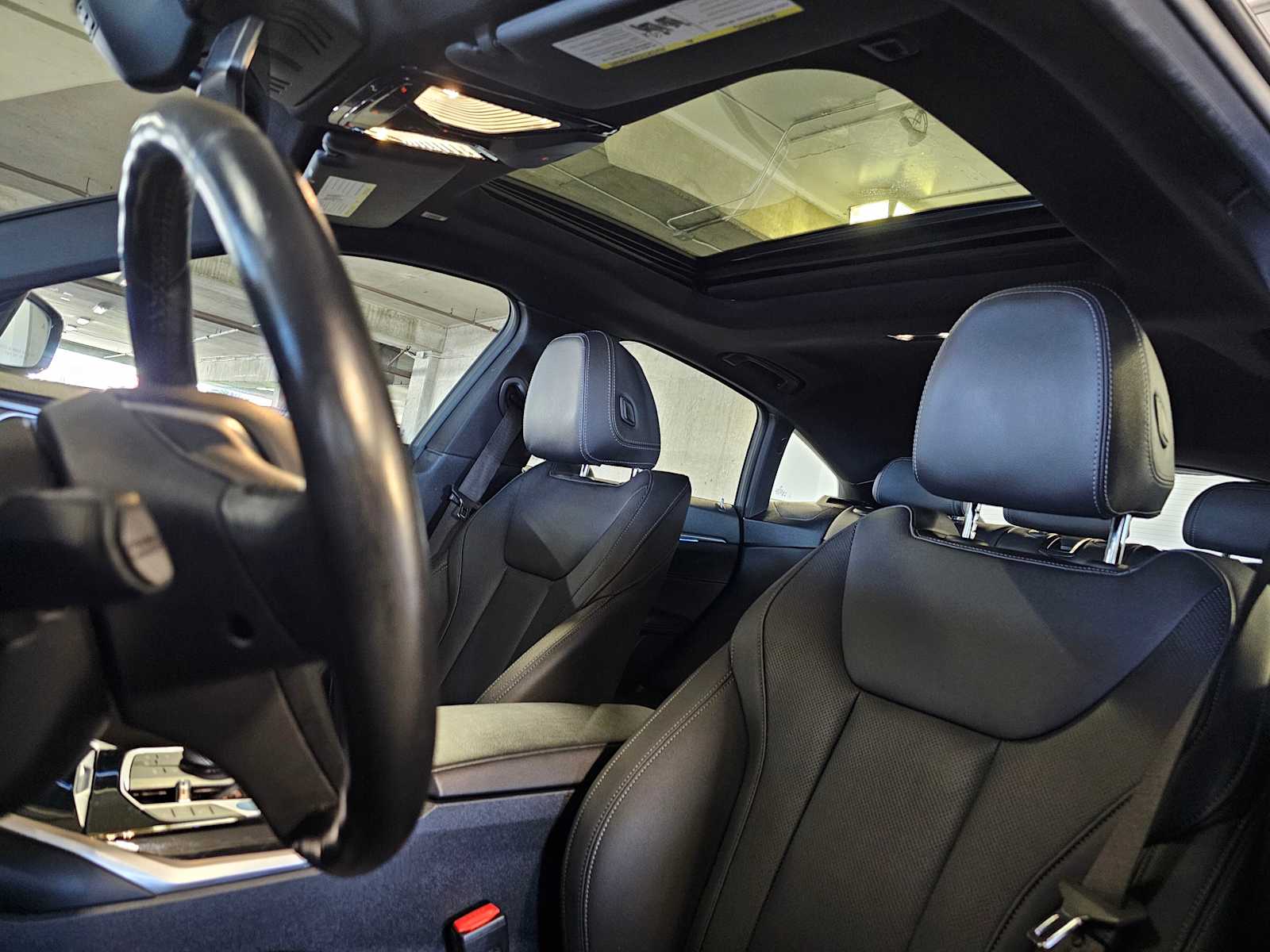 Thumbnail: 2023 BMW i4 - 33