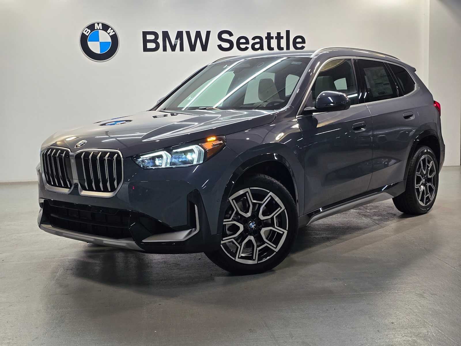 Thumbnail: 2026 BMW X1 - 1