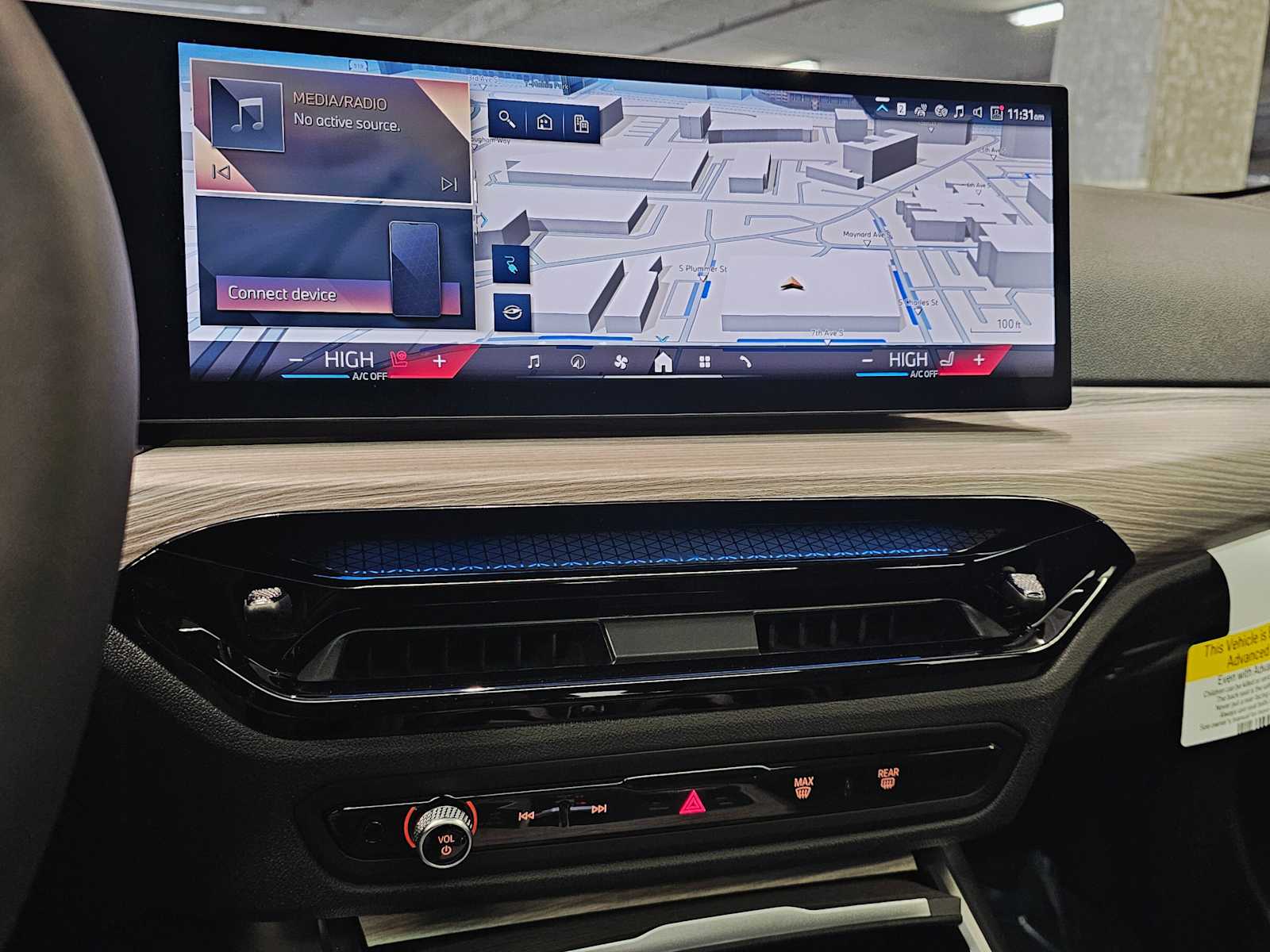 Thumbnail: 2025 BMW i4 - 16