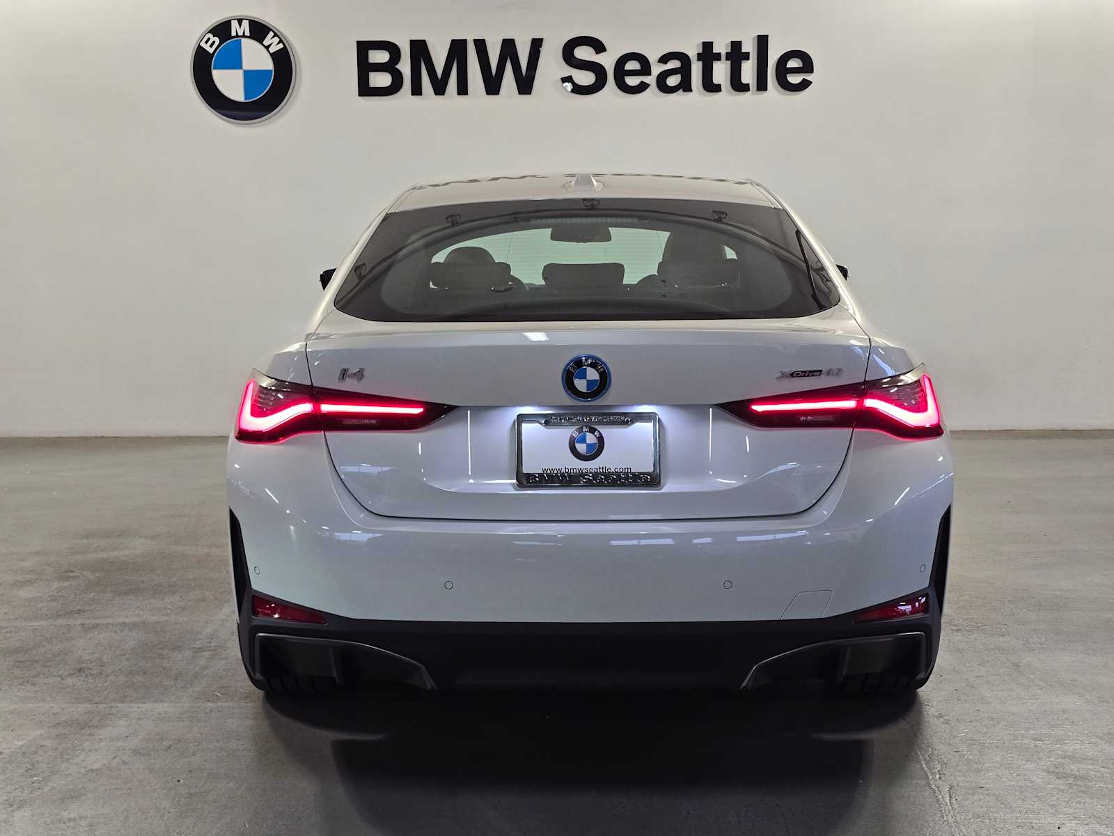 Thumbnail: 2025 BMW i4 - 5