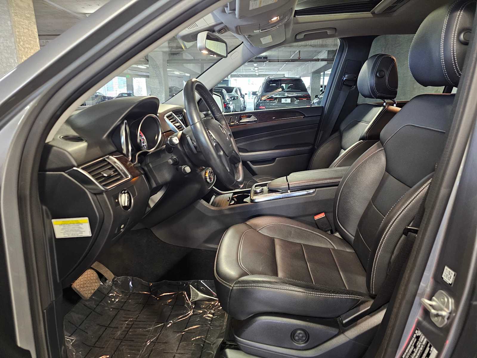 Thumbnail: 2014 Mercedes-Benz M-Class - 26