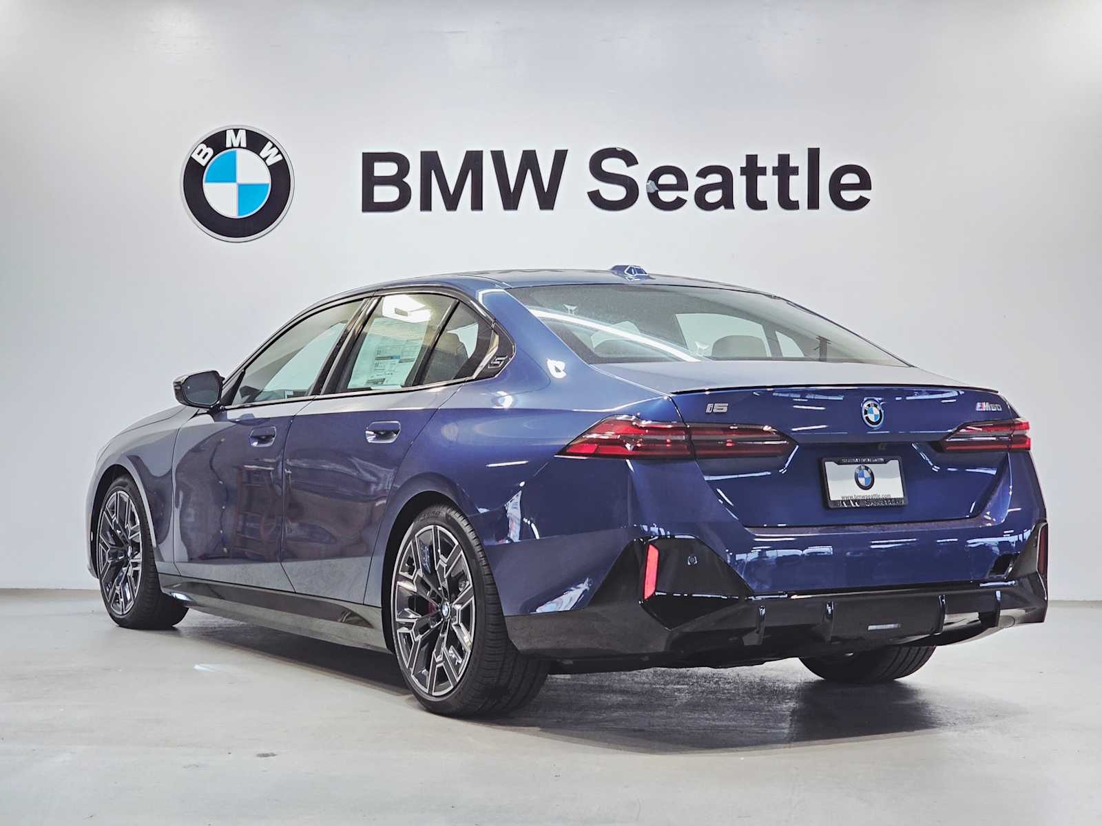 Thumbnail: 2025 BMW i5 - 4