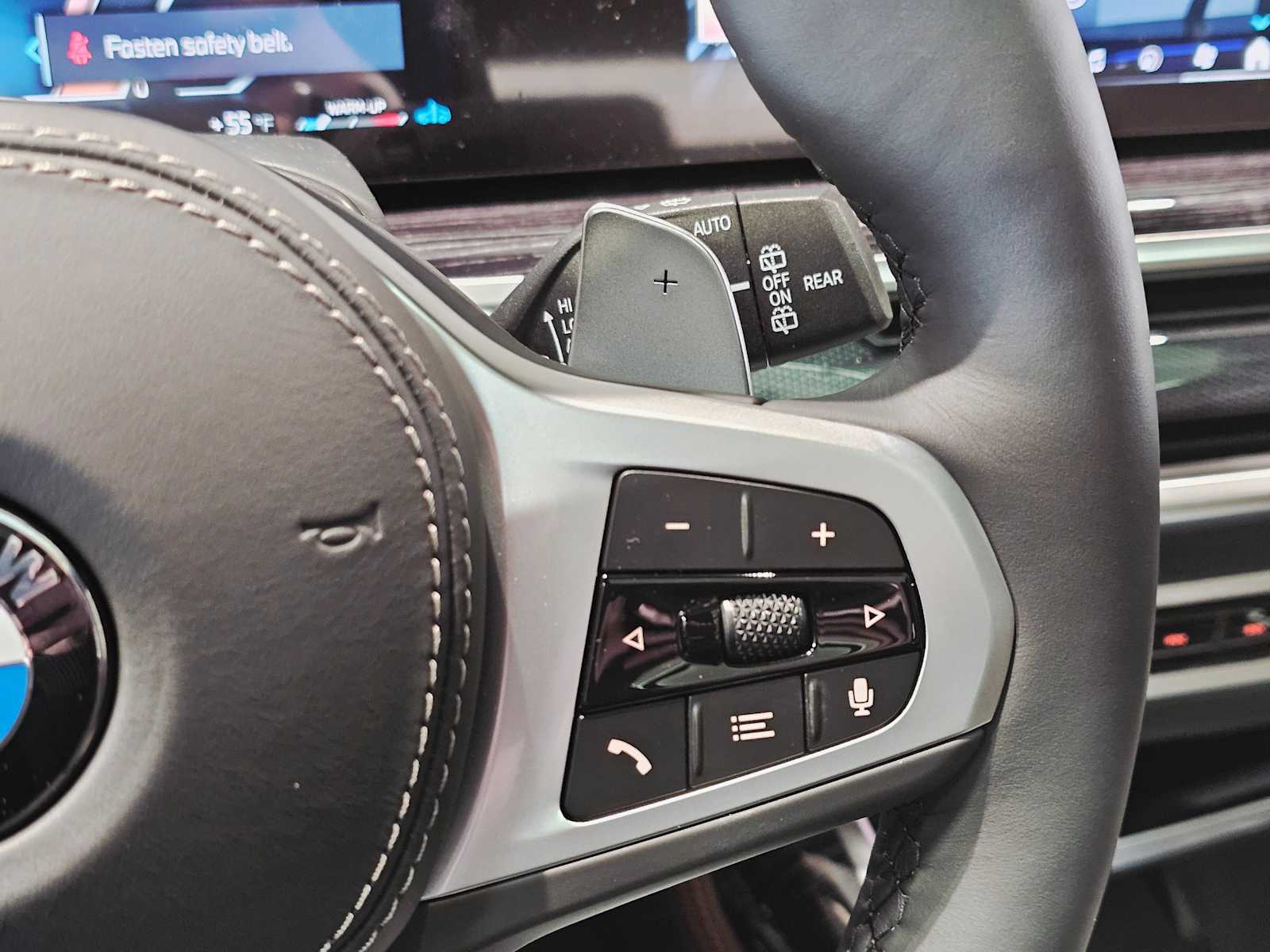 Thumbnail: 2026 BMW X7 - 12