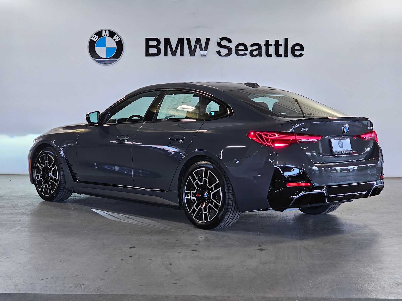 Thumbnail: 2026 BMW i4 - 4