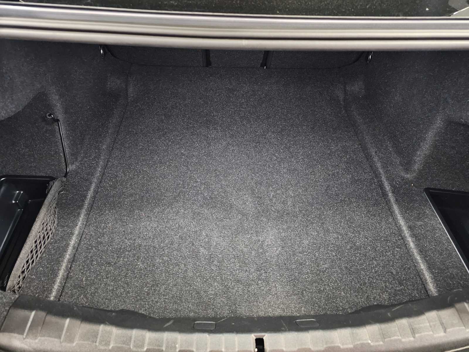 Thumbnail: 2025 BMW 3 Series - 43