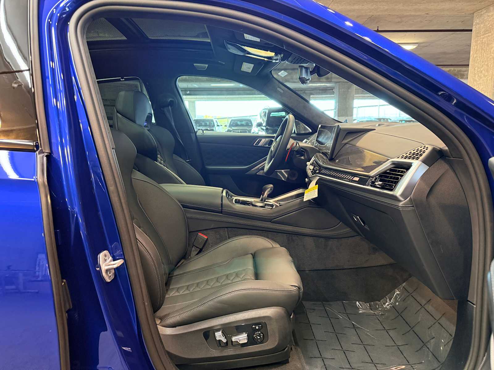 Thumbnail: 2026 BMW X6 - 27