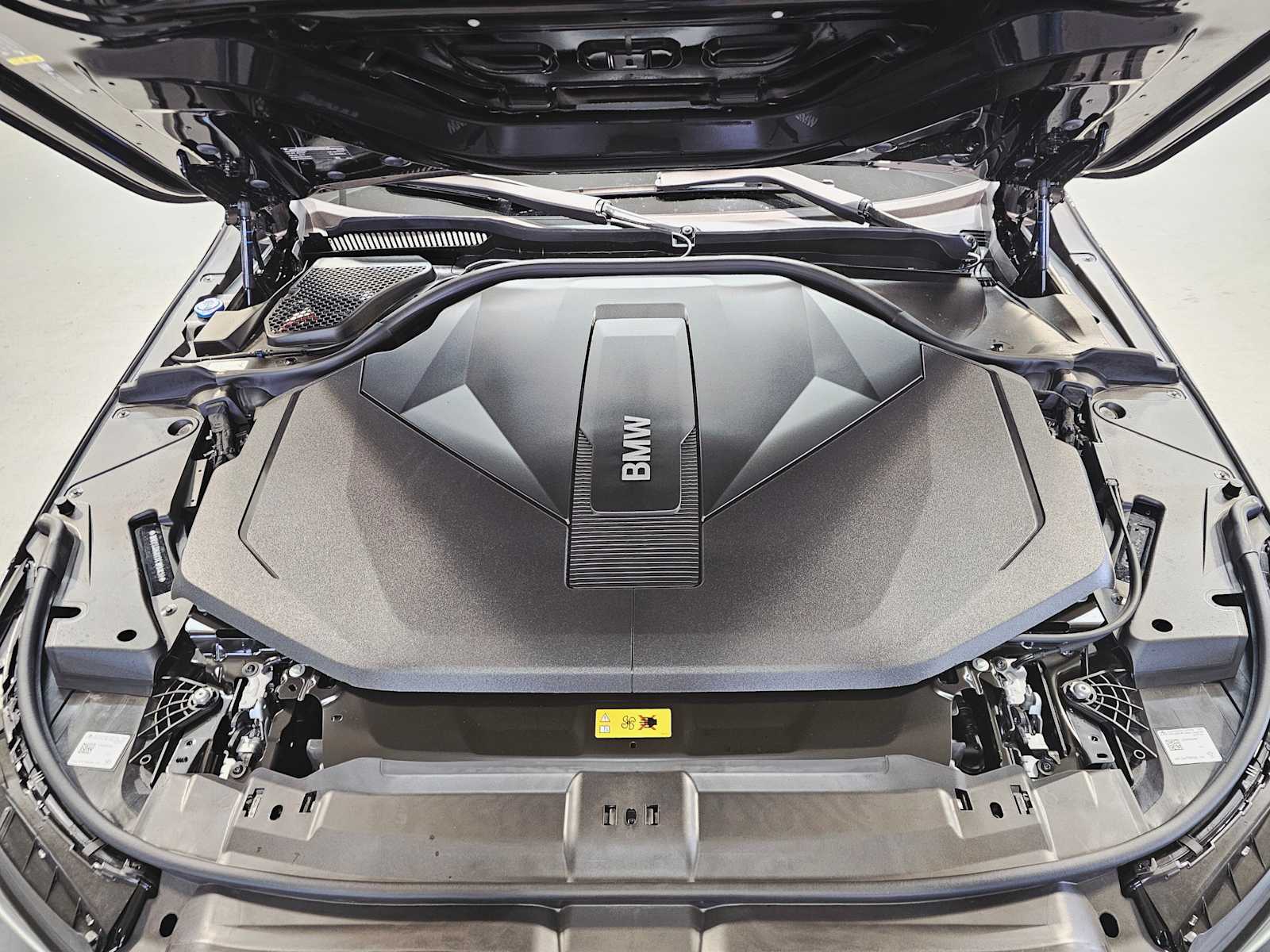 Thumbnail: 2026 BMW i5 - 9