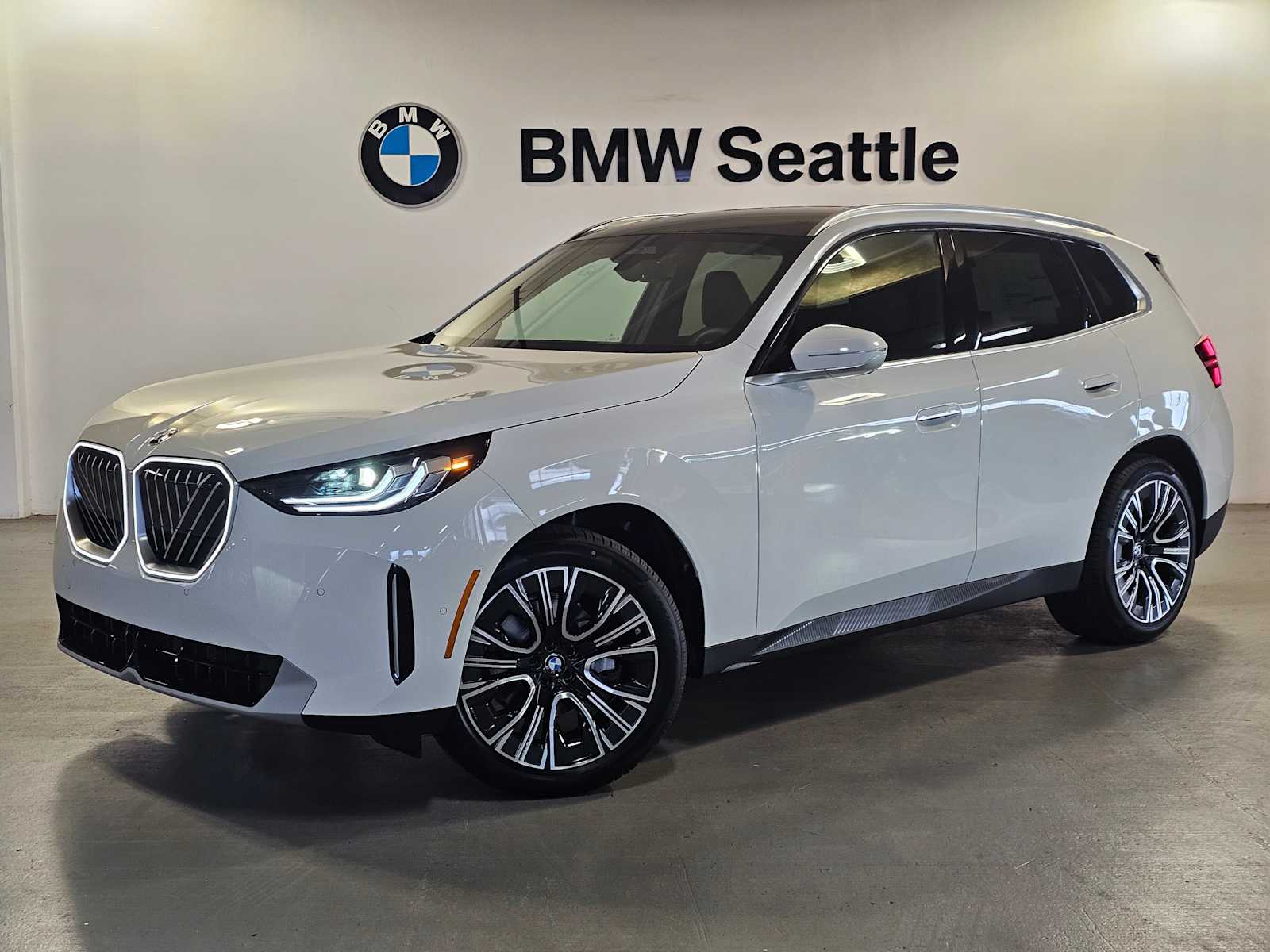 Thumbnail: 2026 BMW X3 - 1