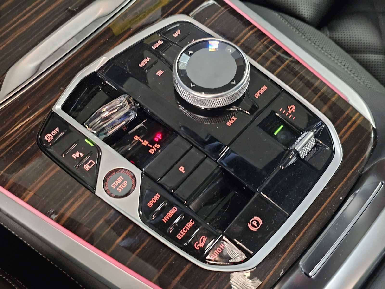 Thumbnail: 2026 BMW X5 - 20