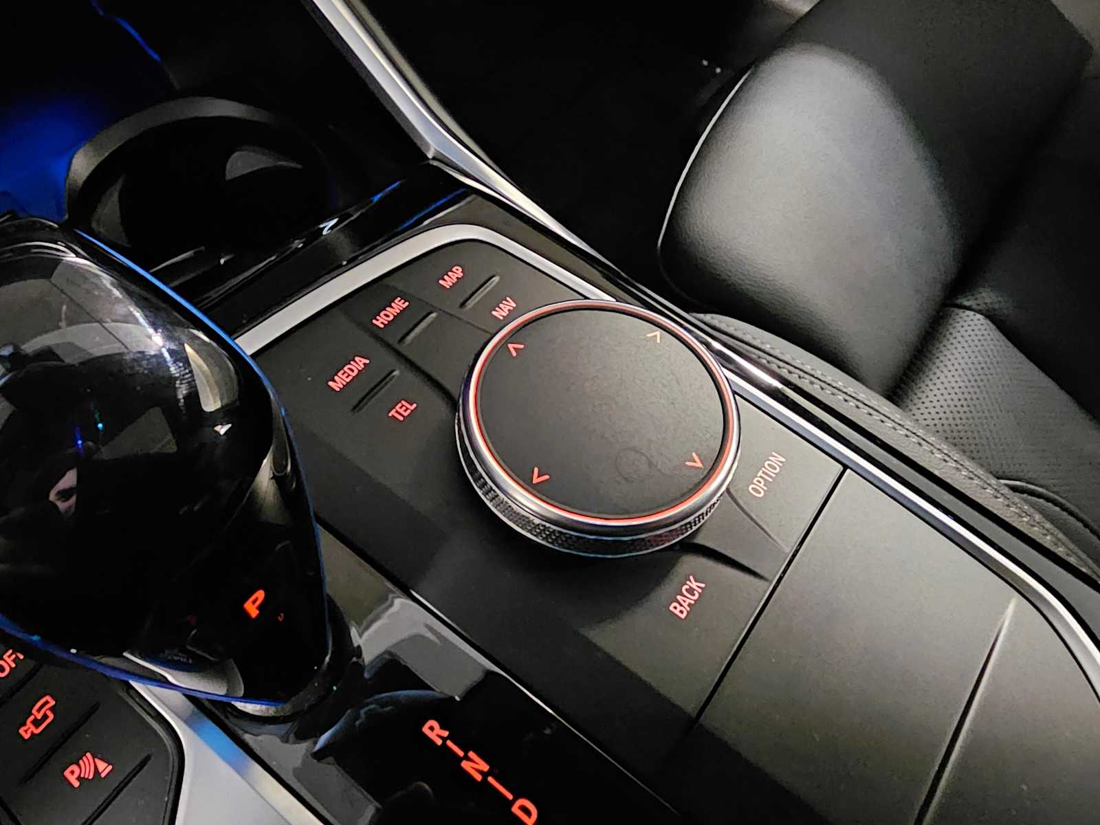 Thumbnail: 2023 BMW i4 - 25