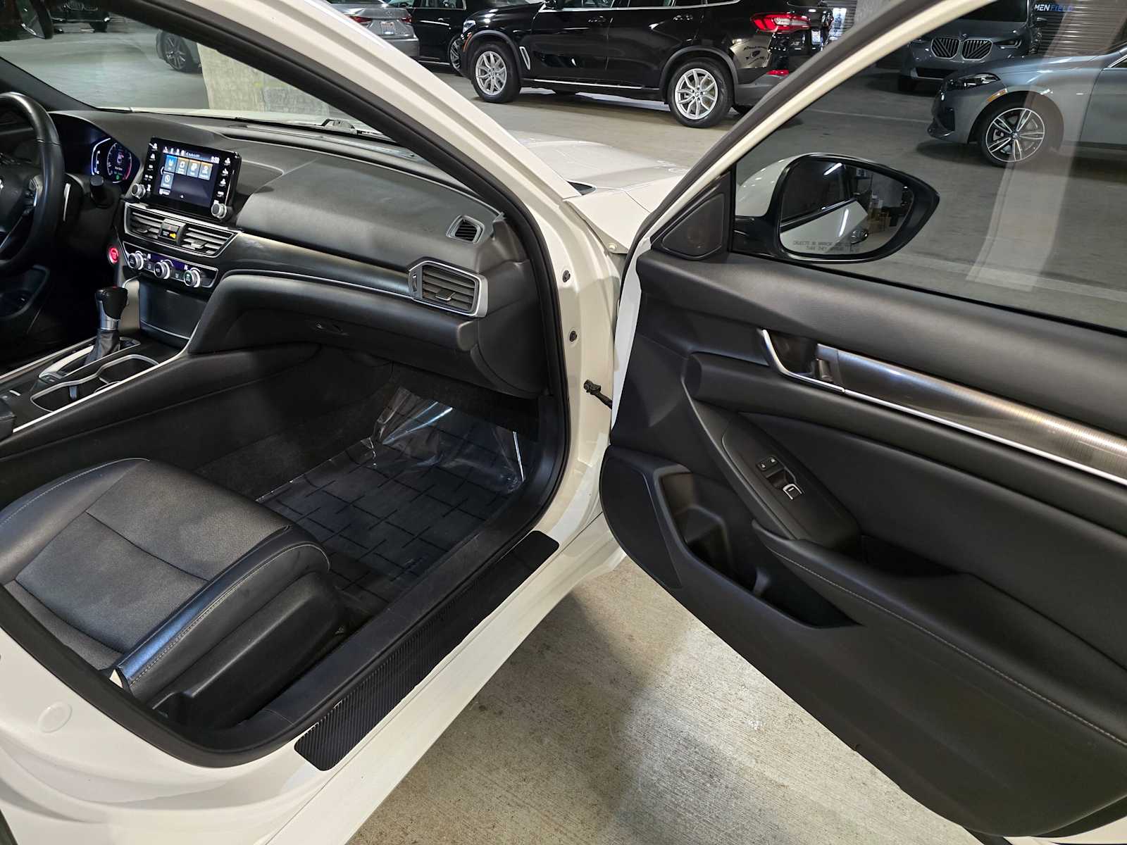 Thumbnail: 2018 Honda Accord - 32