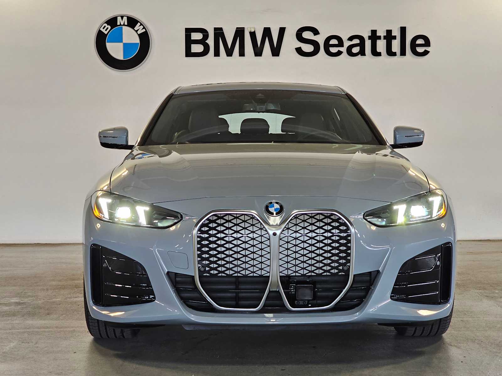 Thumbnail: 2026 BMW i4 - 6