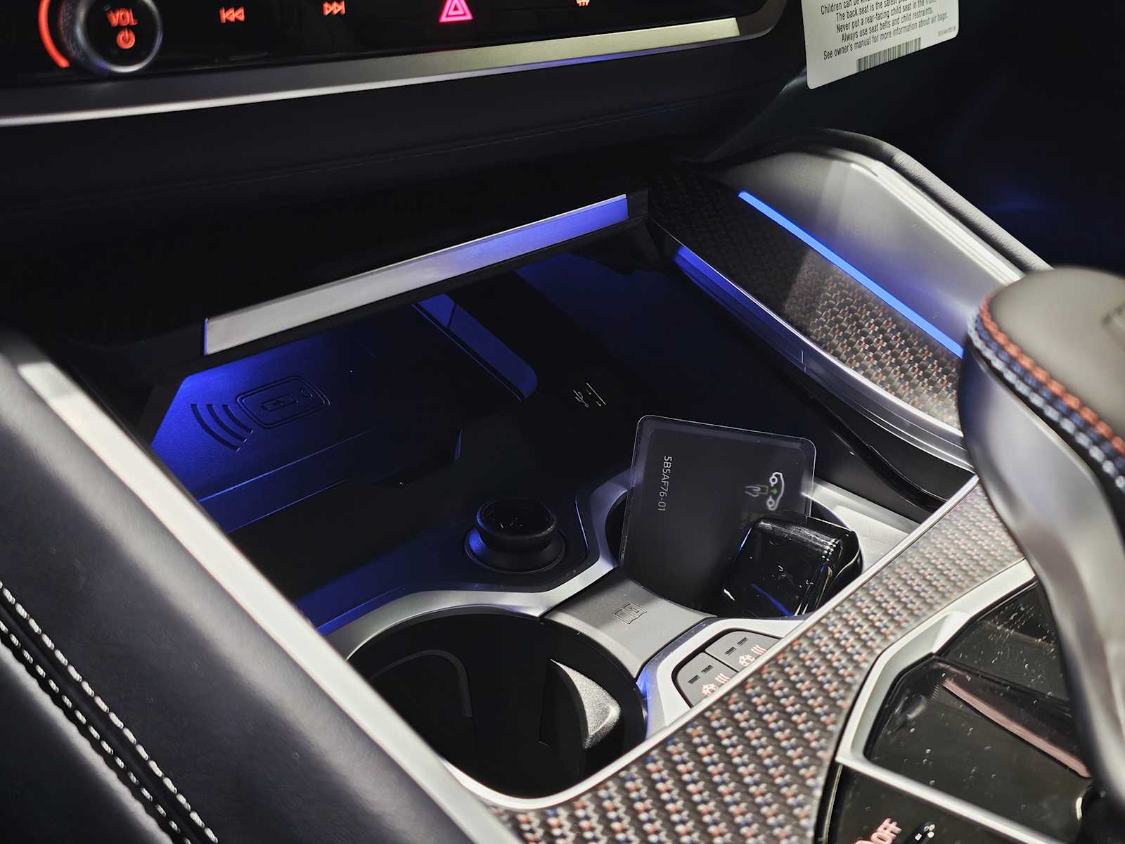 Thumbnail: 2026 BMW XM - 18