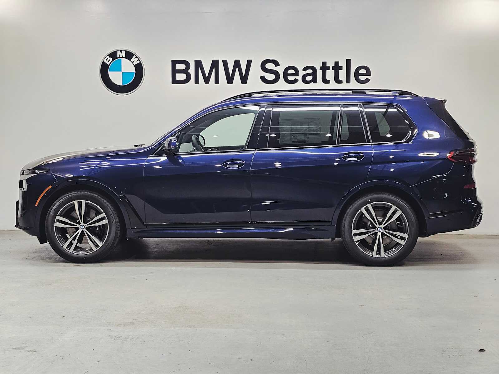 Thumbnail: 2026 BMW X7 - 3