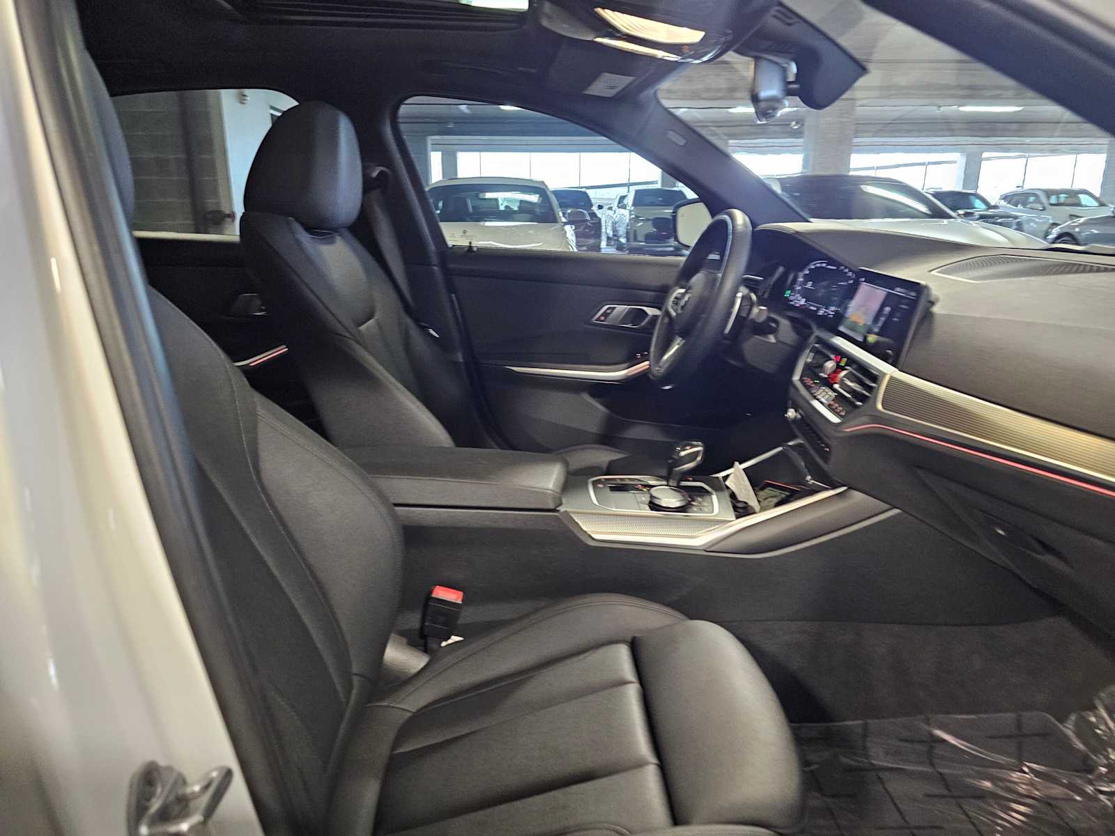 Thumbnail: 2021 BMW 3 Series - 40