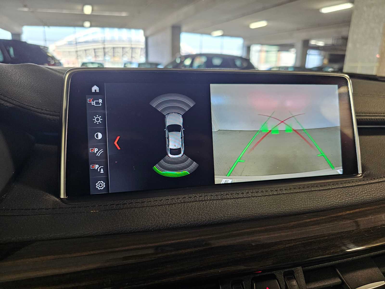 Thumbnail: 2019 BMW X6 - 16