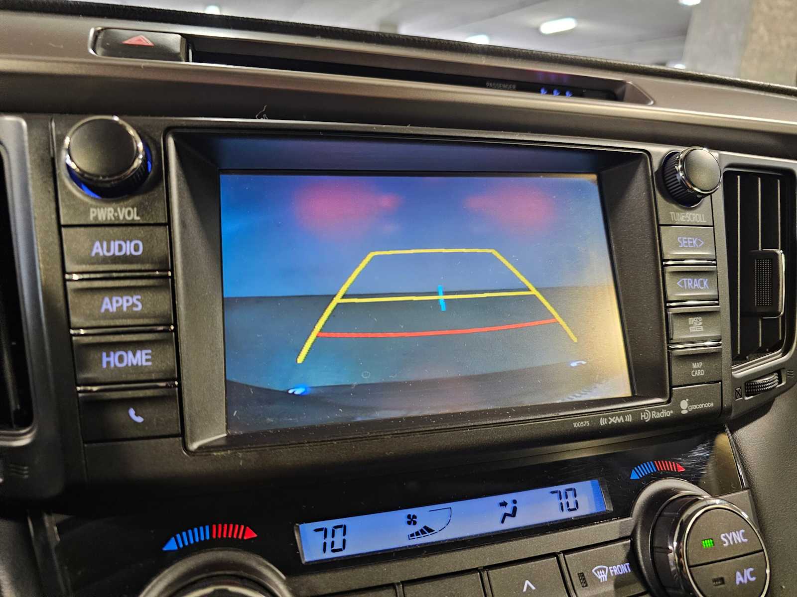 Thumbnail: 2018 Toyota RAV4 - 19