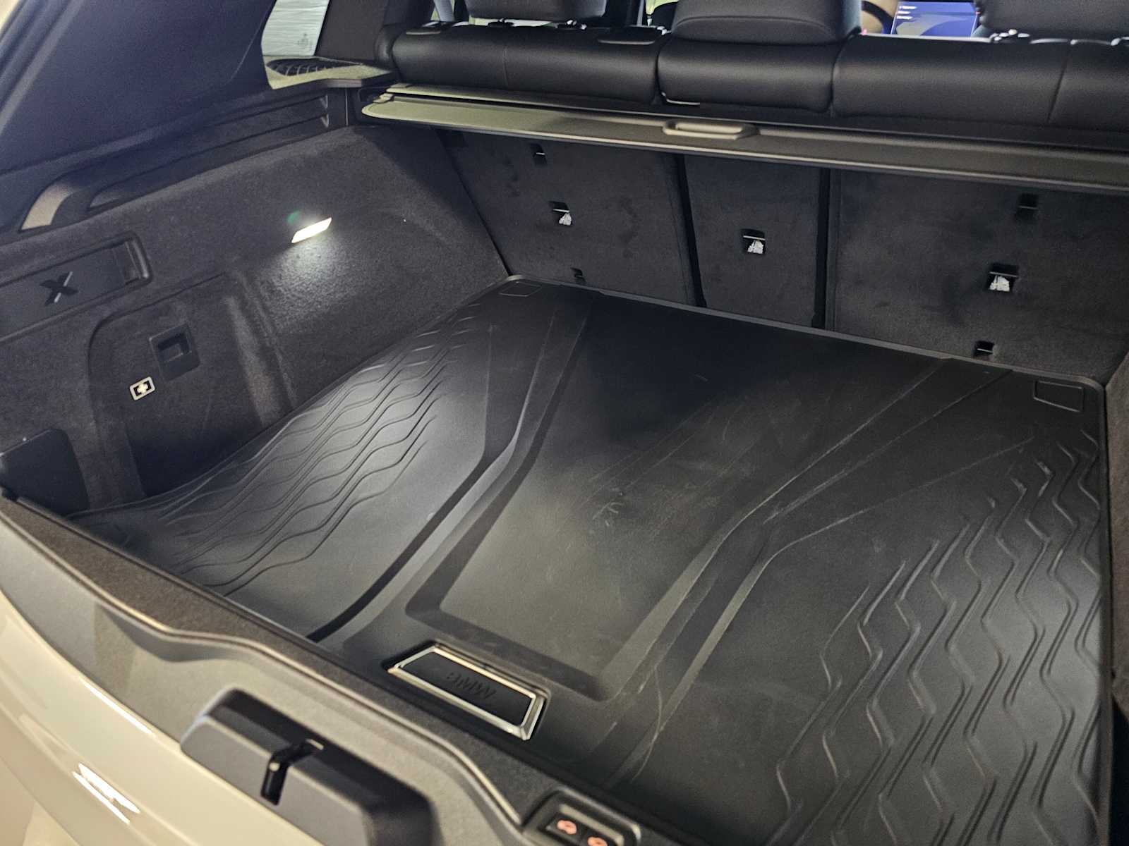 Thumbnail: 2026 BMW X5 - 34
