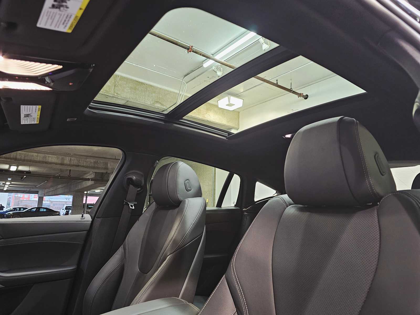 Thumbnail: 2022 BMW X6 - 24