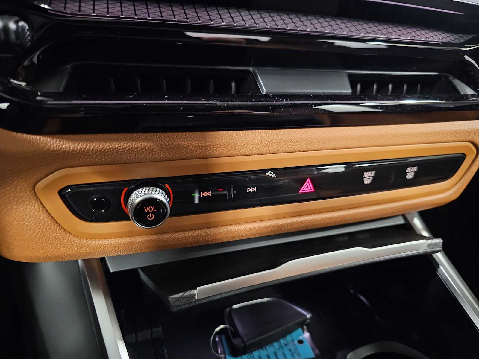 Thumbnail: 2026 BMW 3 Series - 18