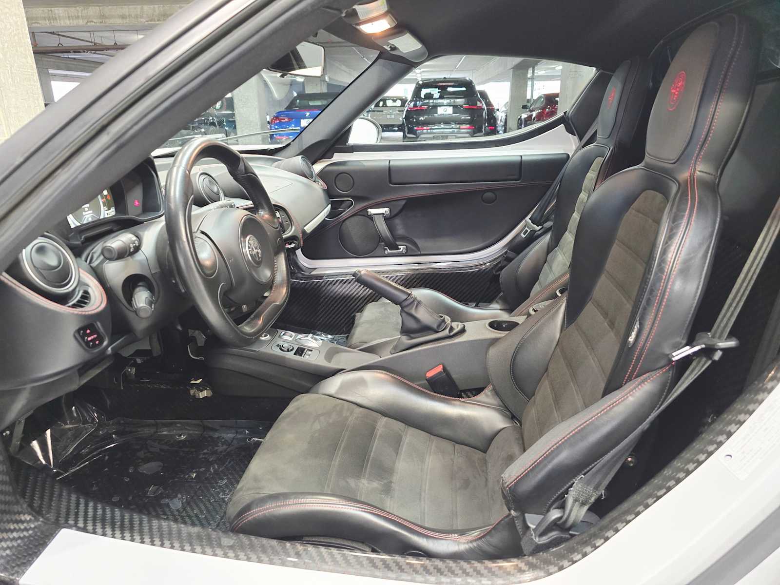 Thumbnail: 2018 Alfa Romeo 4C - 22