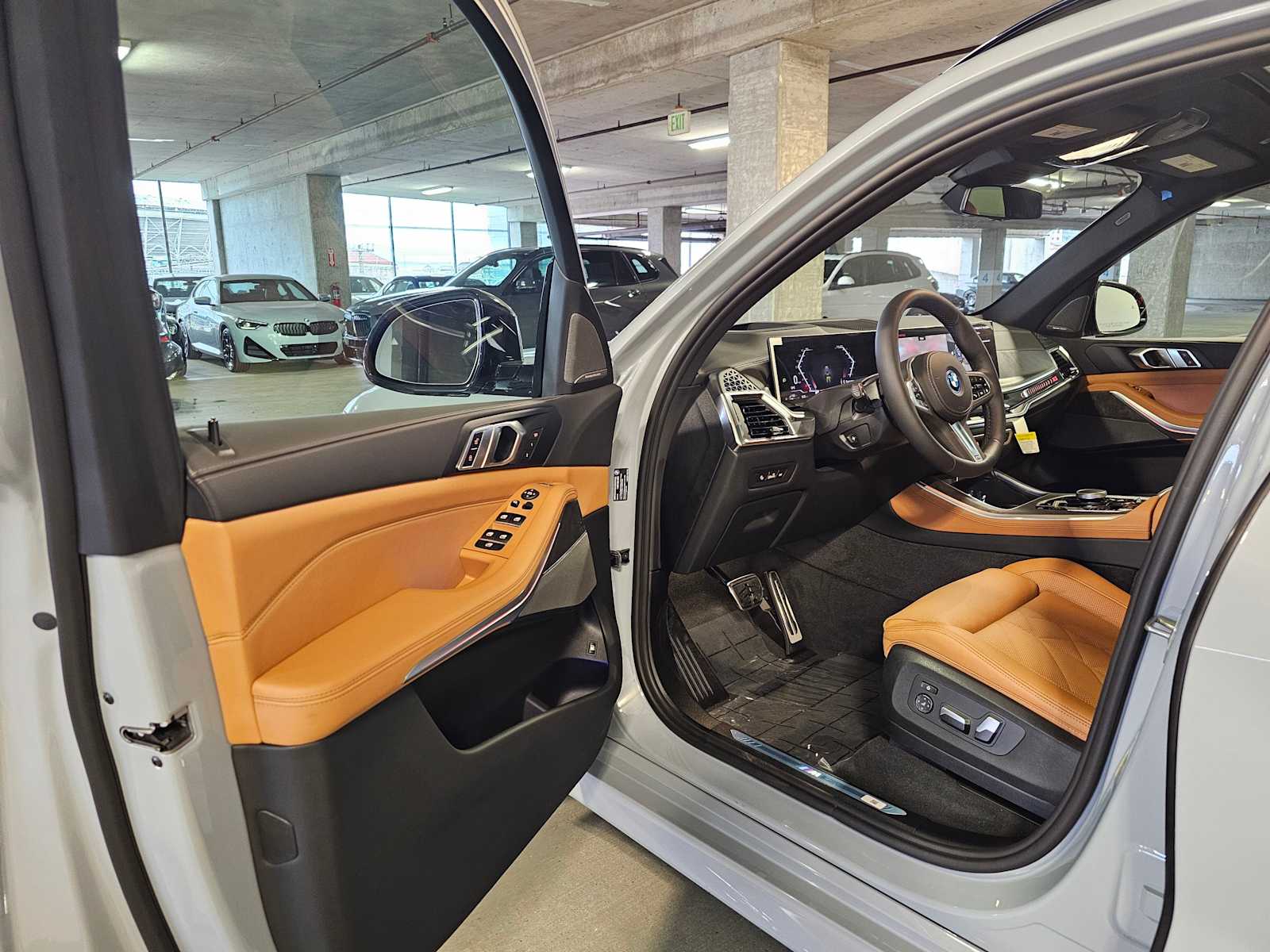 Thumbnail: 2026 BMW X5 - 32