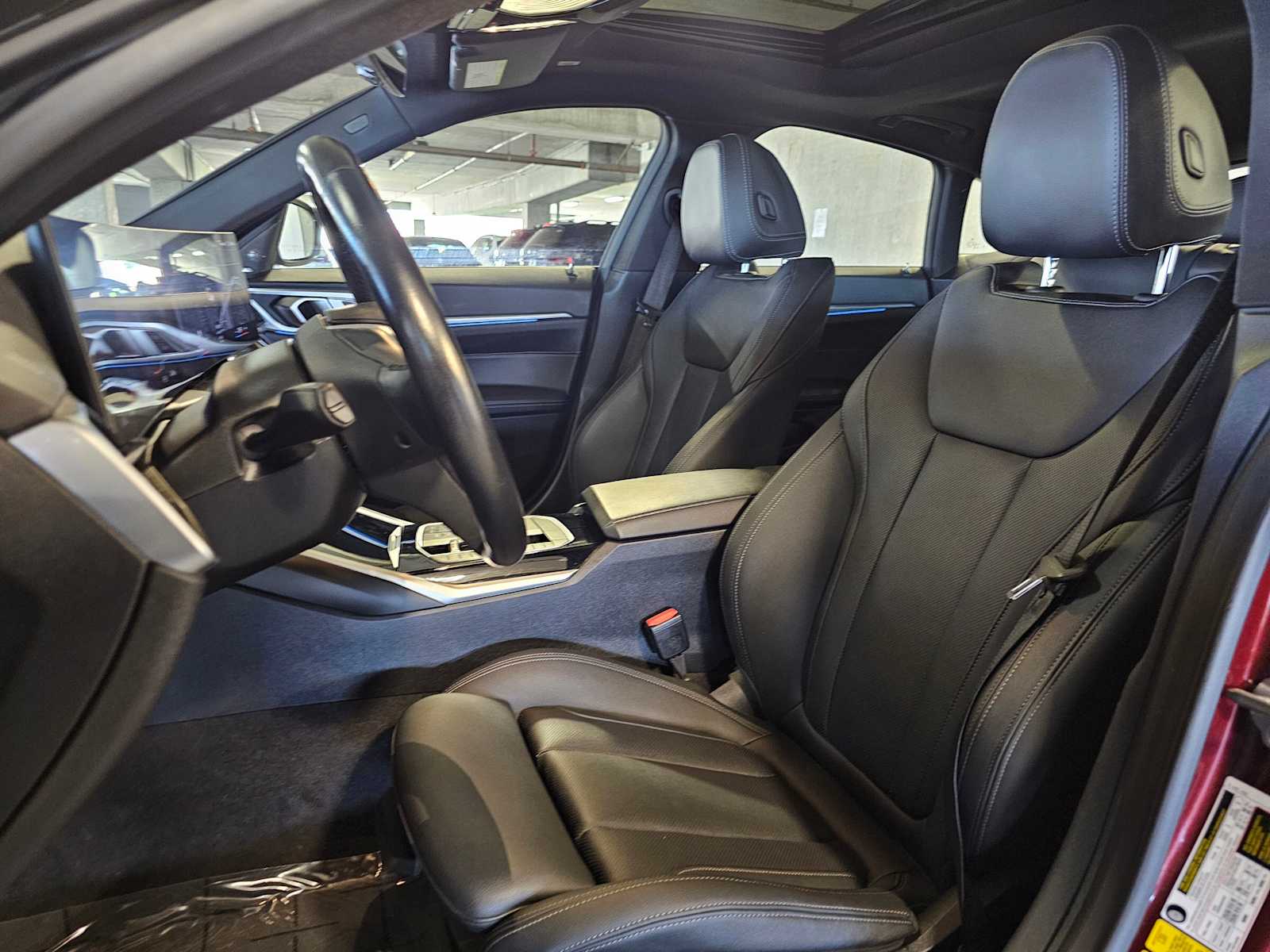 Thumbnail: 2023 BMW i4 - 31