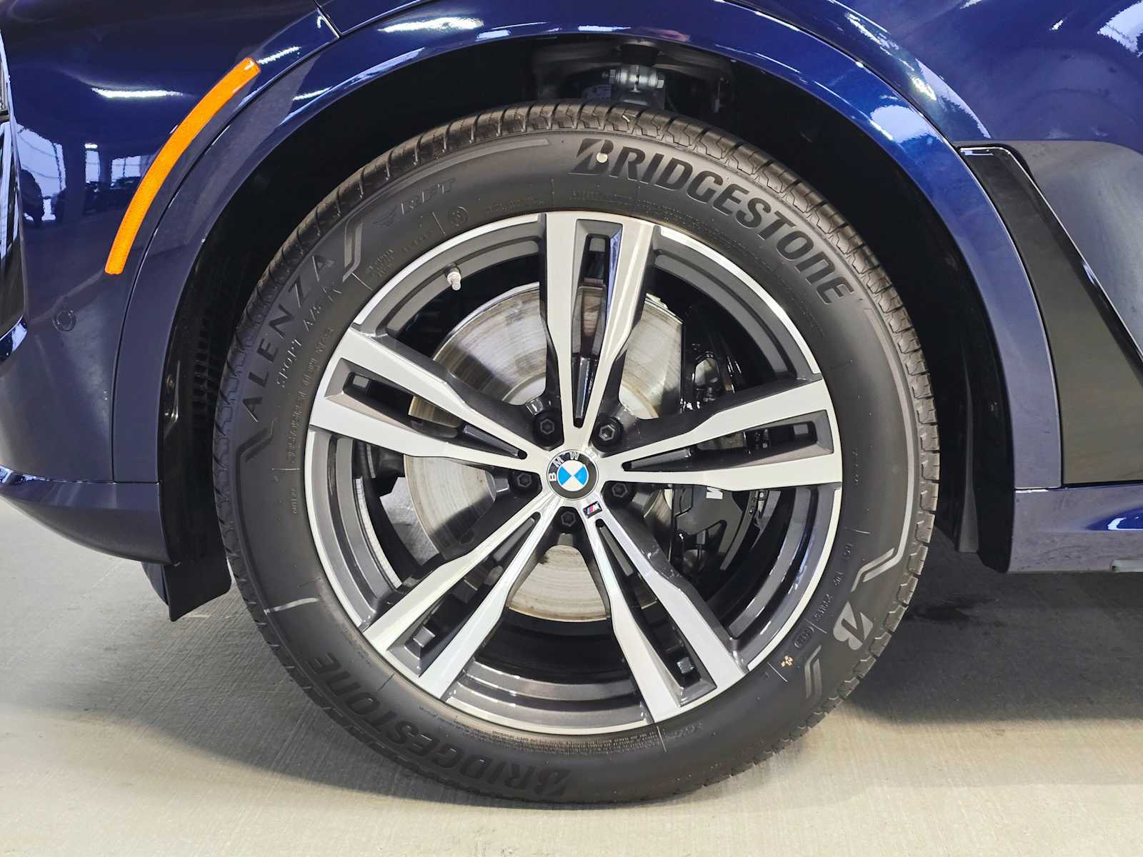 Thumbnail: 2026 BMW X7 - 8