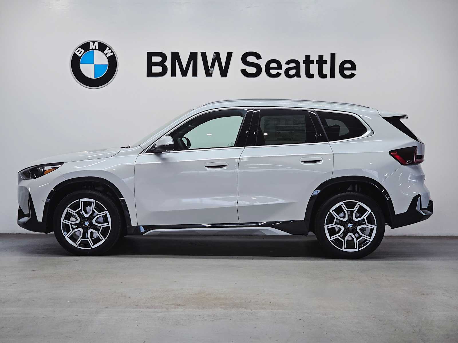 Thumbnail: 2026 BMW X1 - 3