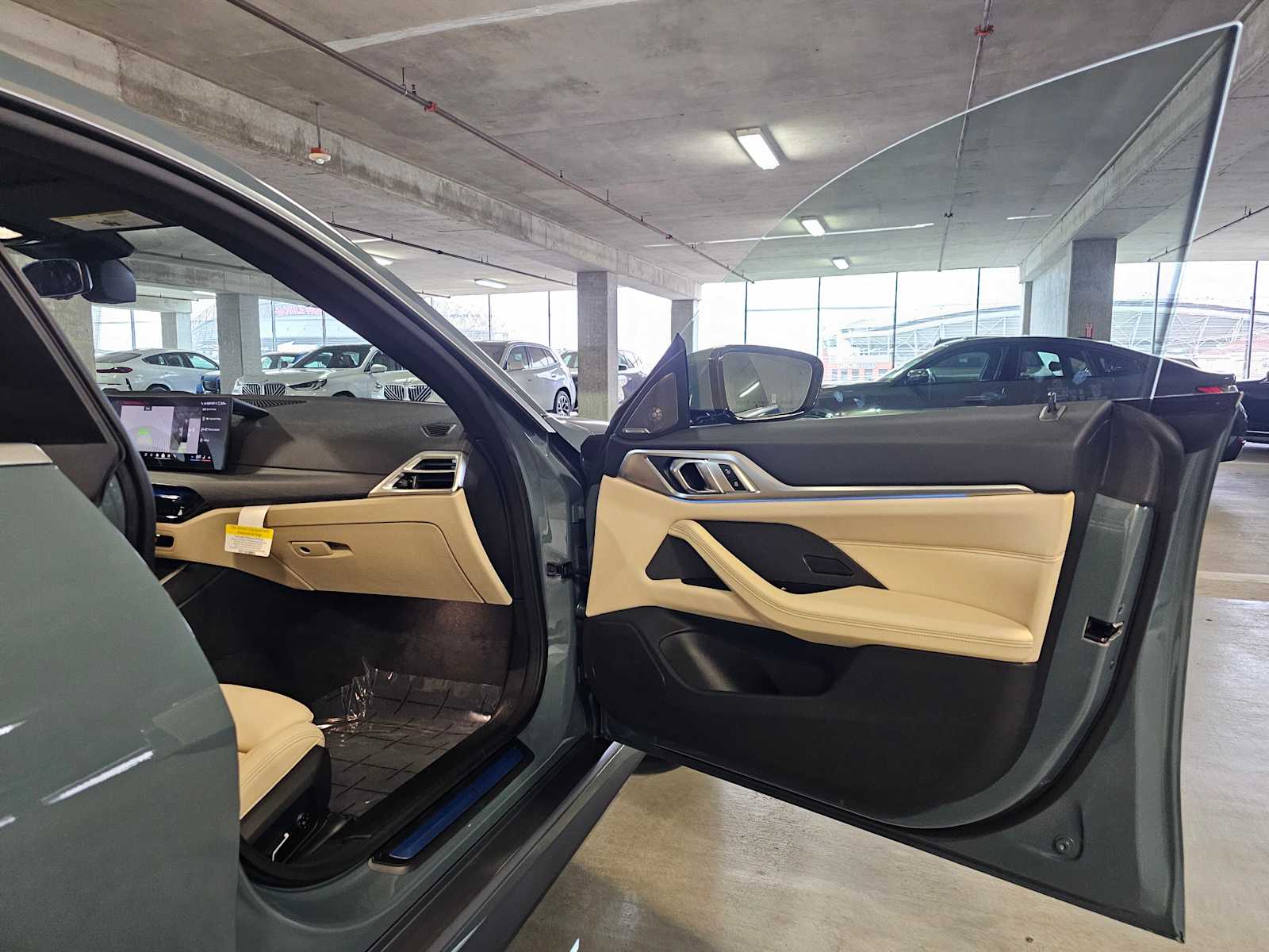 Thumbnail: 2026 BMW i4 - 37