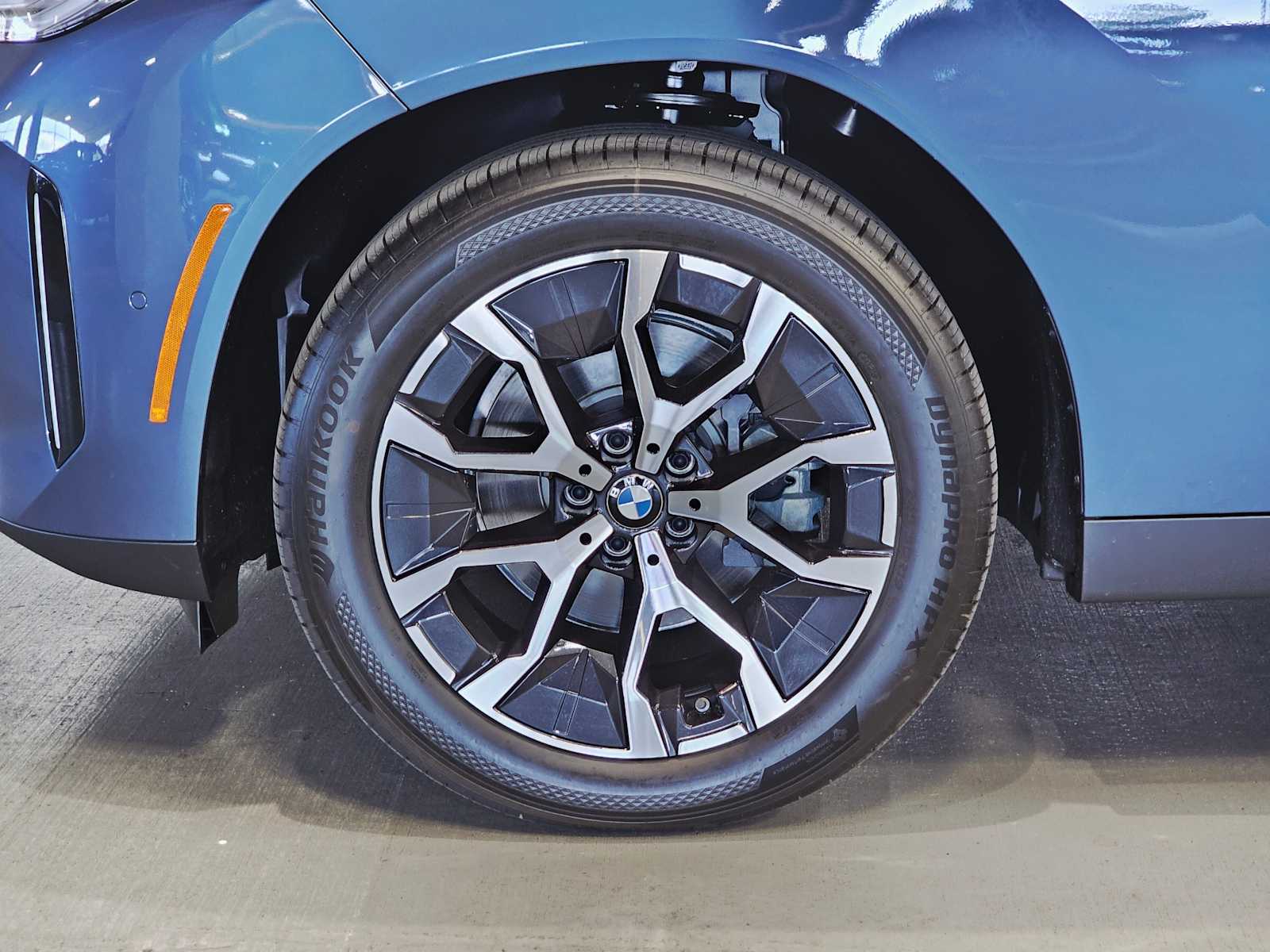 Thumbnail: 2025 BMW X3 - 8