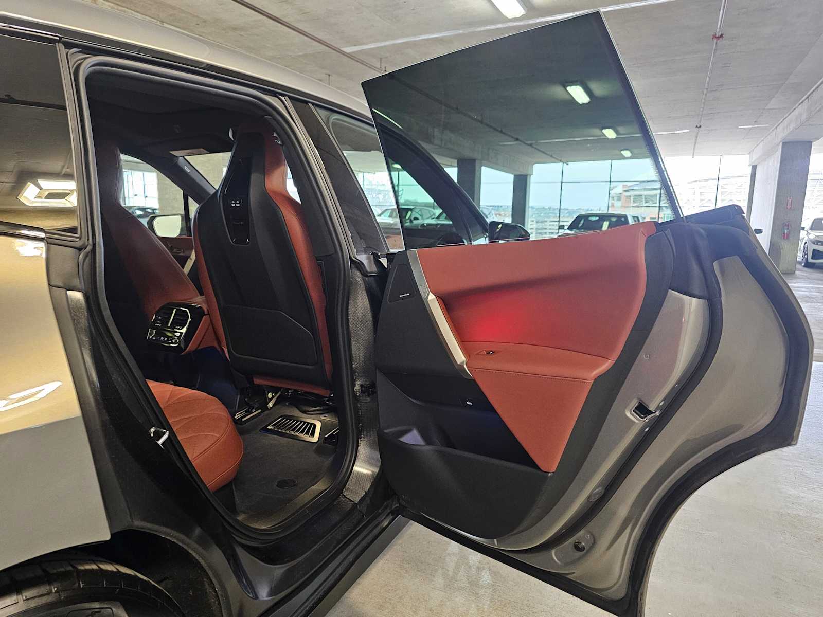 Thumbnail: 2023 BMW iX - 35