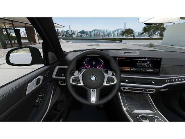 Thumbnail: 2026 BMW X7 - 13