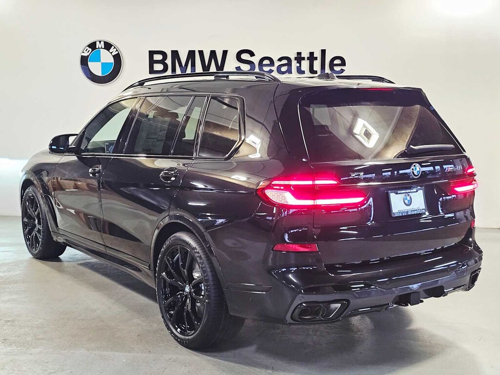 New 2026 BMW X7 M60i SUV