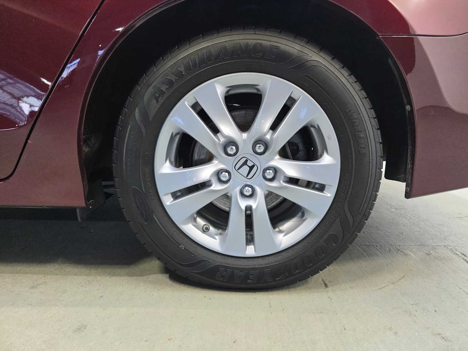 Thumbnail: 2011 Honda Accord - 9