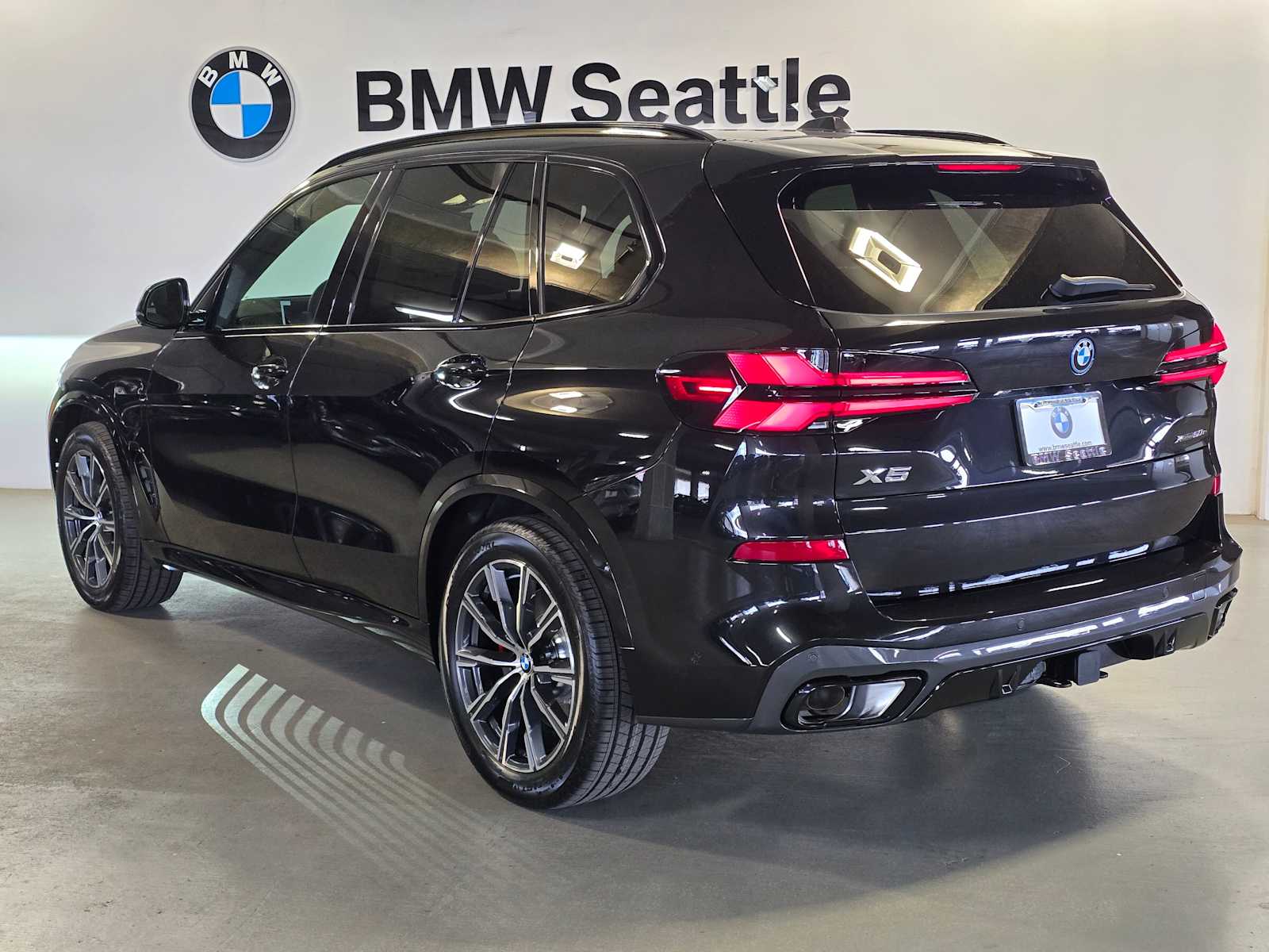 Thumbnail: 2026 BMW X5 - 4