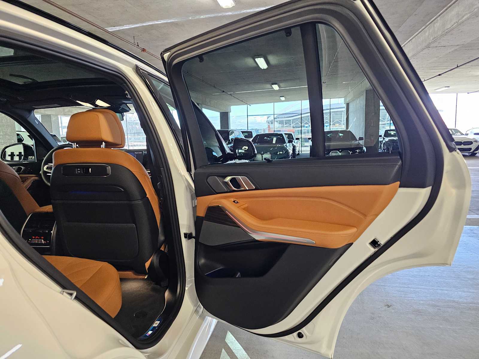 Thumbnail: 2026 BMW X5 - 30