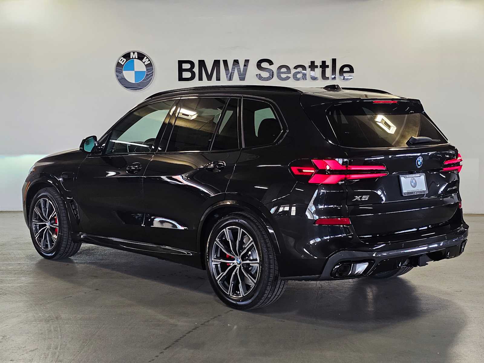 Thumbnail: 2026 BMW X5 - 4