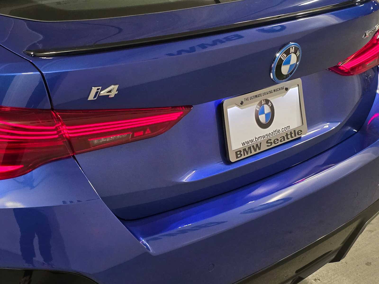 Thumbnail: 2025 BMW i4 - 7